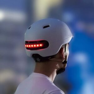 e000a802-30c8-4aa9-bdd6-51ee853a0fcb.jpg Urban Light Riding Intelligent Helmet